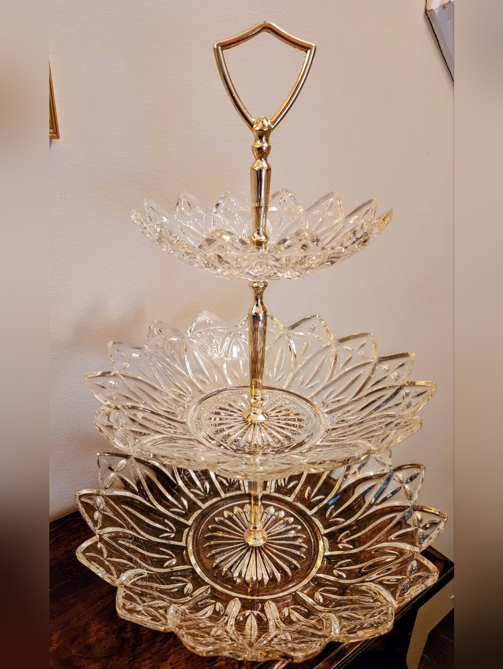 Vintage 1960s Mid-Century 3-Tier Federal Glass Petal Serving Tray, 14" Tall